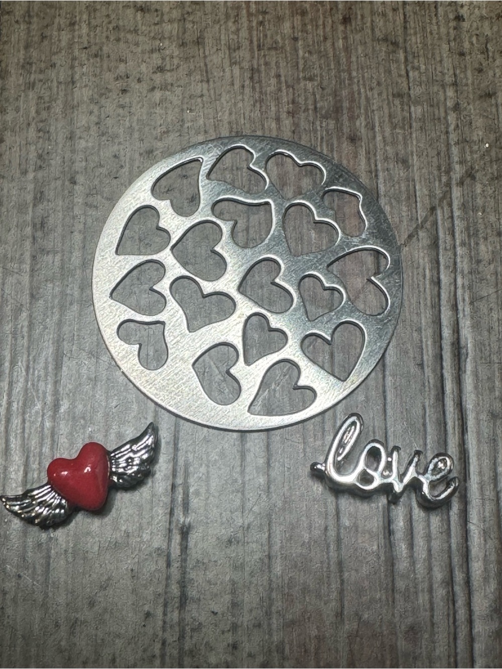 Origami Owl Large Silver Heart Cutout Plate And Love Charms
